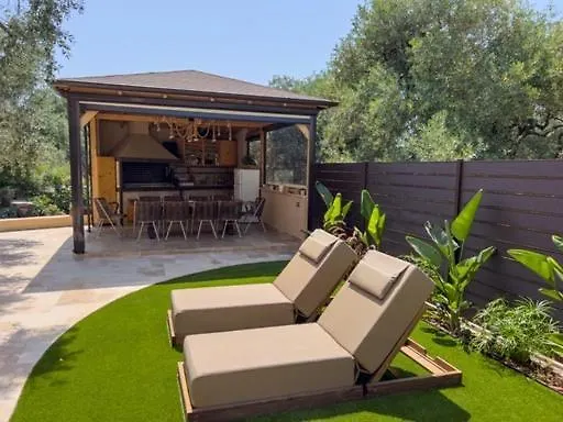 Nous Luxury * Skala Sotiros