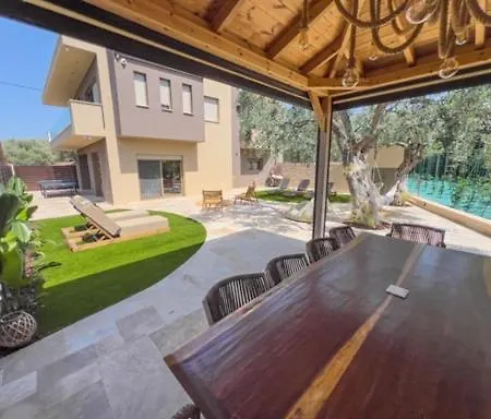 Nous Luxury Skala Sotiros