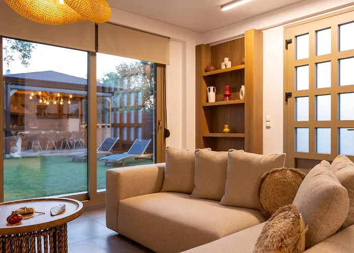 Nous Luxury * Skala Sotiros